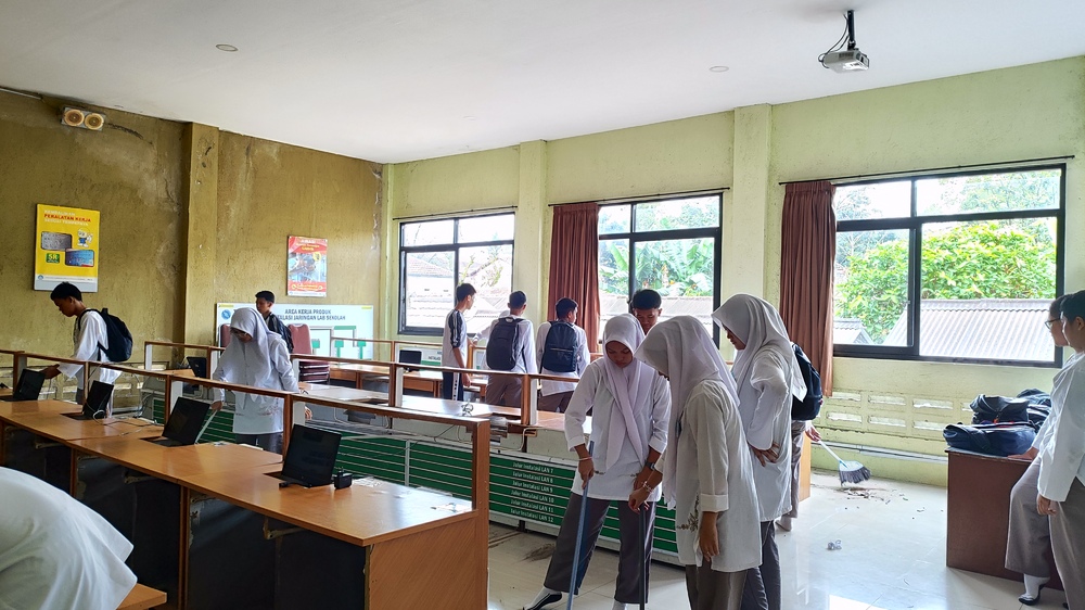 Kegiatan Kamis Bersih 27 Februari 2025