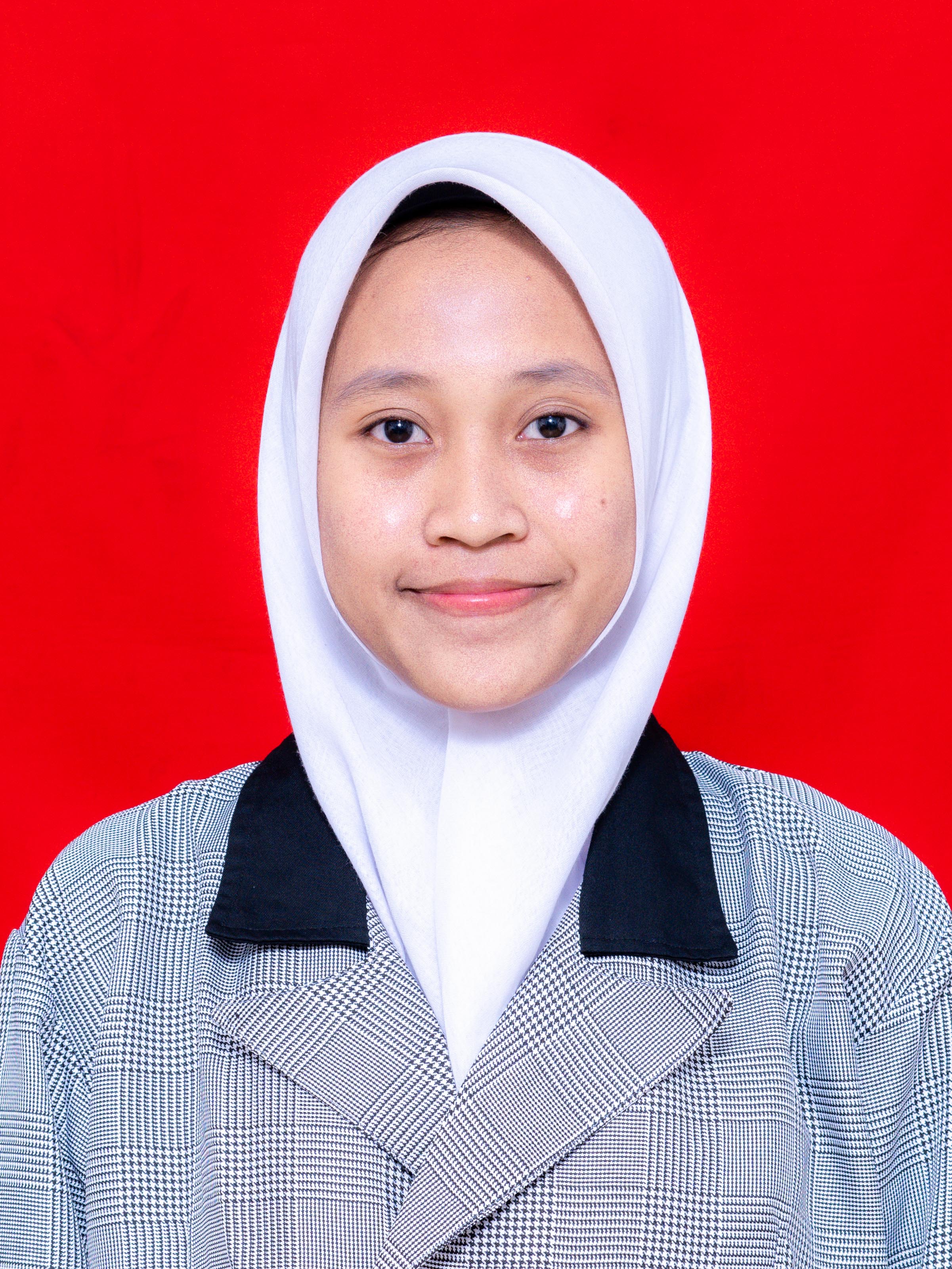 Nazmi Robiatul Adawiyah